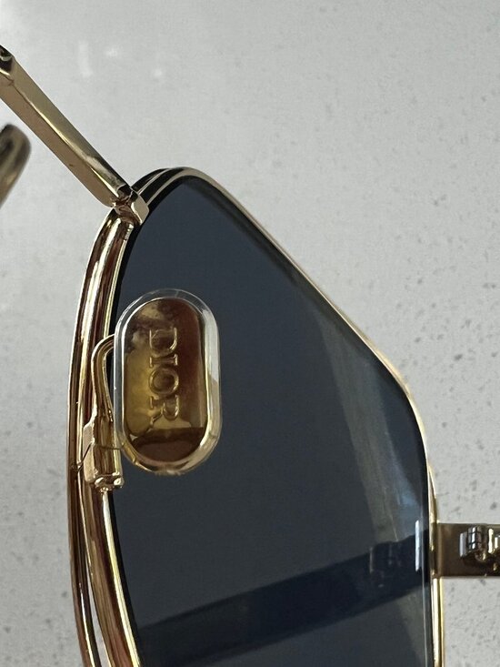 Dior Fildior CD40151U oversized square frame gold tone sunglasses